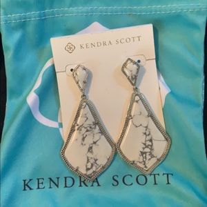 Kendra Scott ❣️SOLD